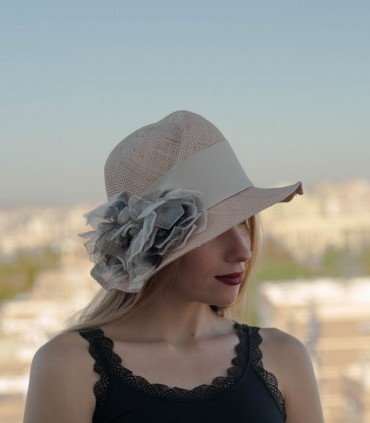 Sombrero flor gris