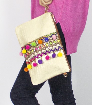 Bolso pompones